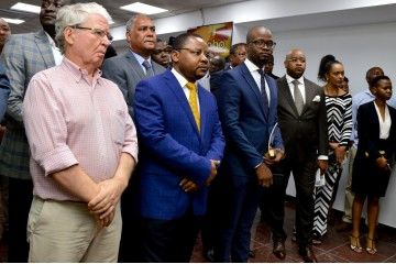 Utilize para ver mais