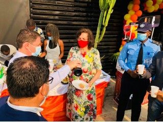 Utilize para ver mais